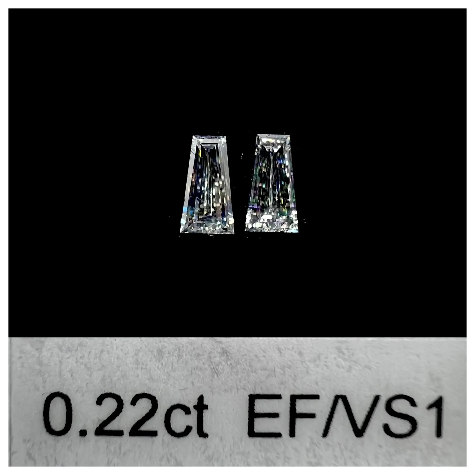 0.22ct matched pair taper baguettes