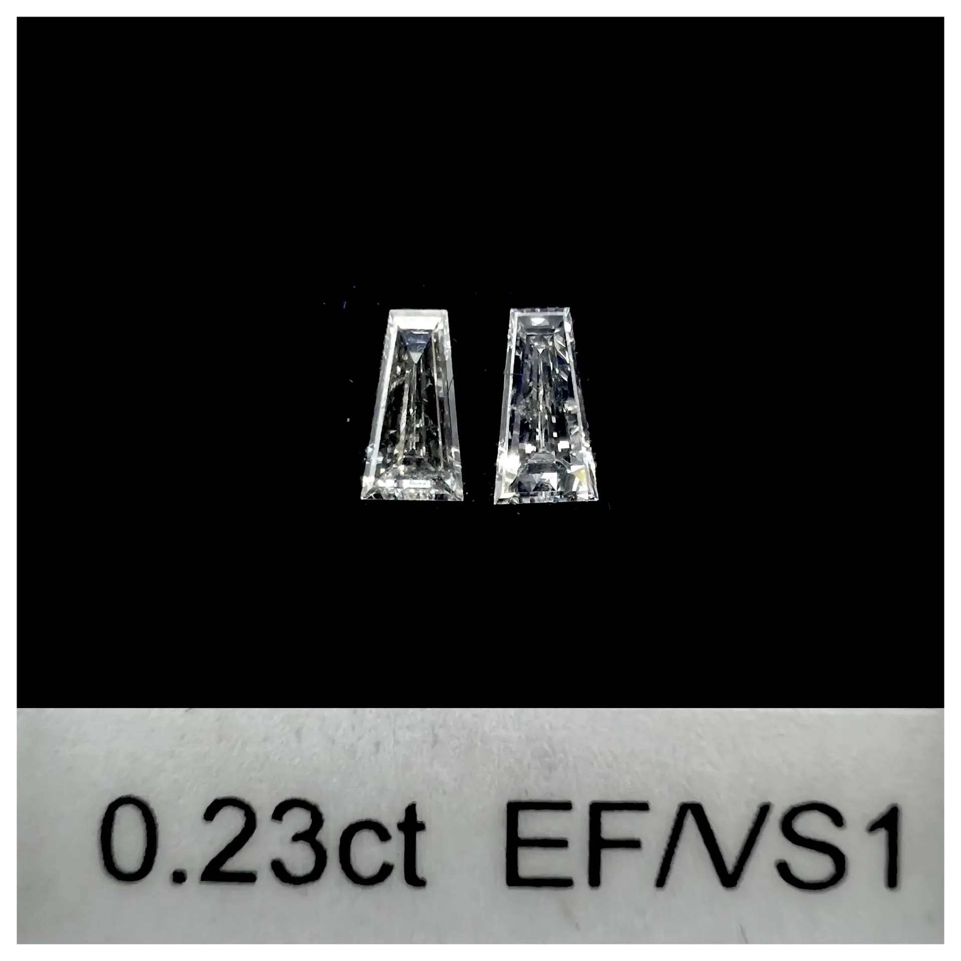0.23ct matched pair taper baguettes
