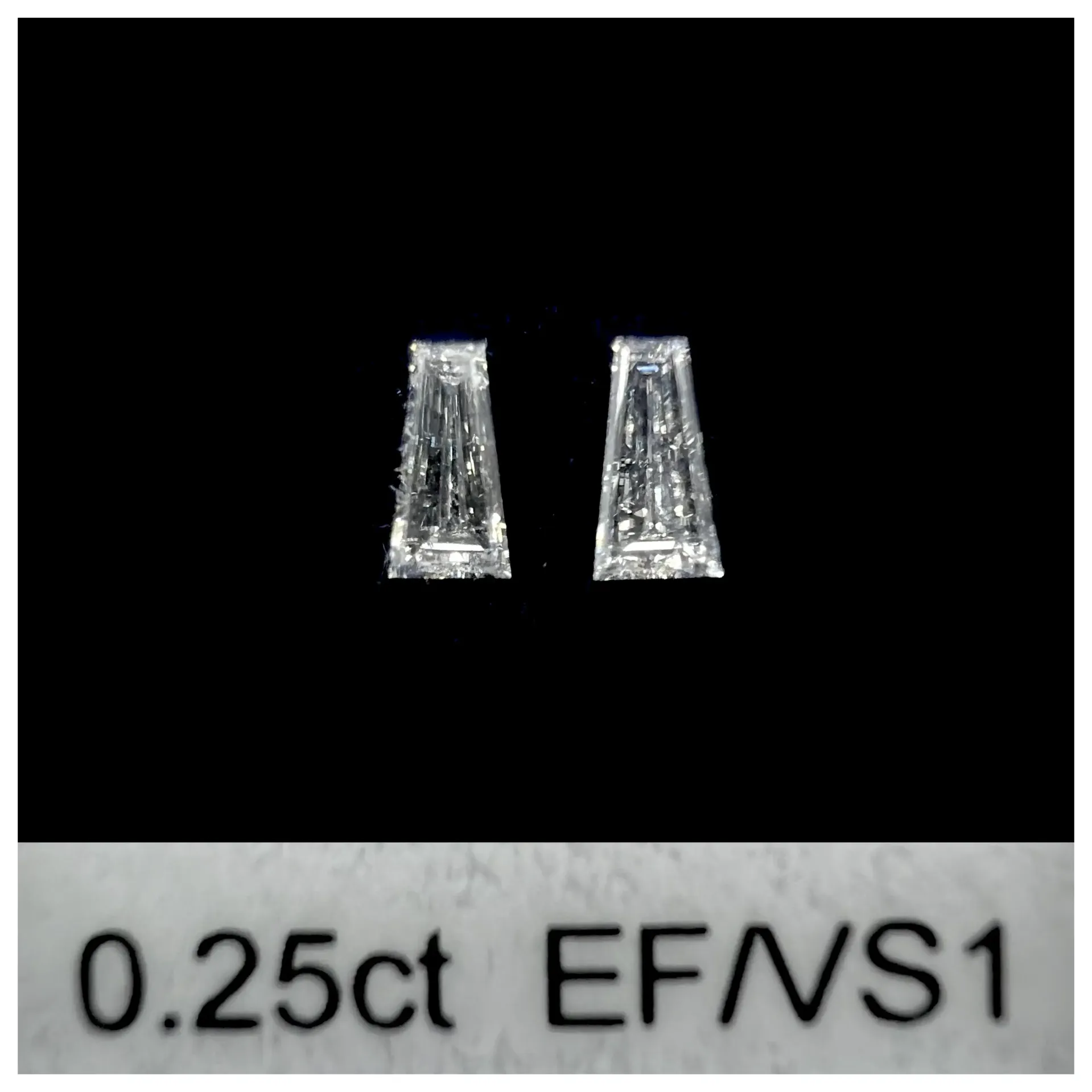 0.25ct matched pair taper baguettes