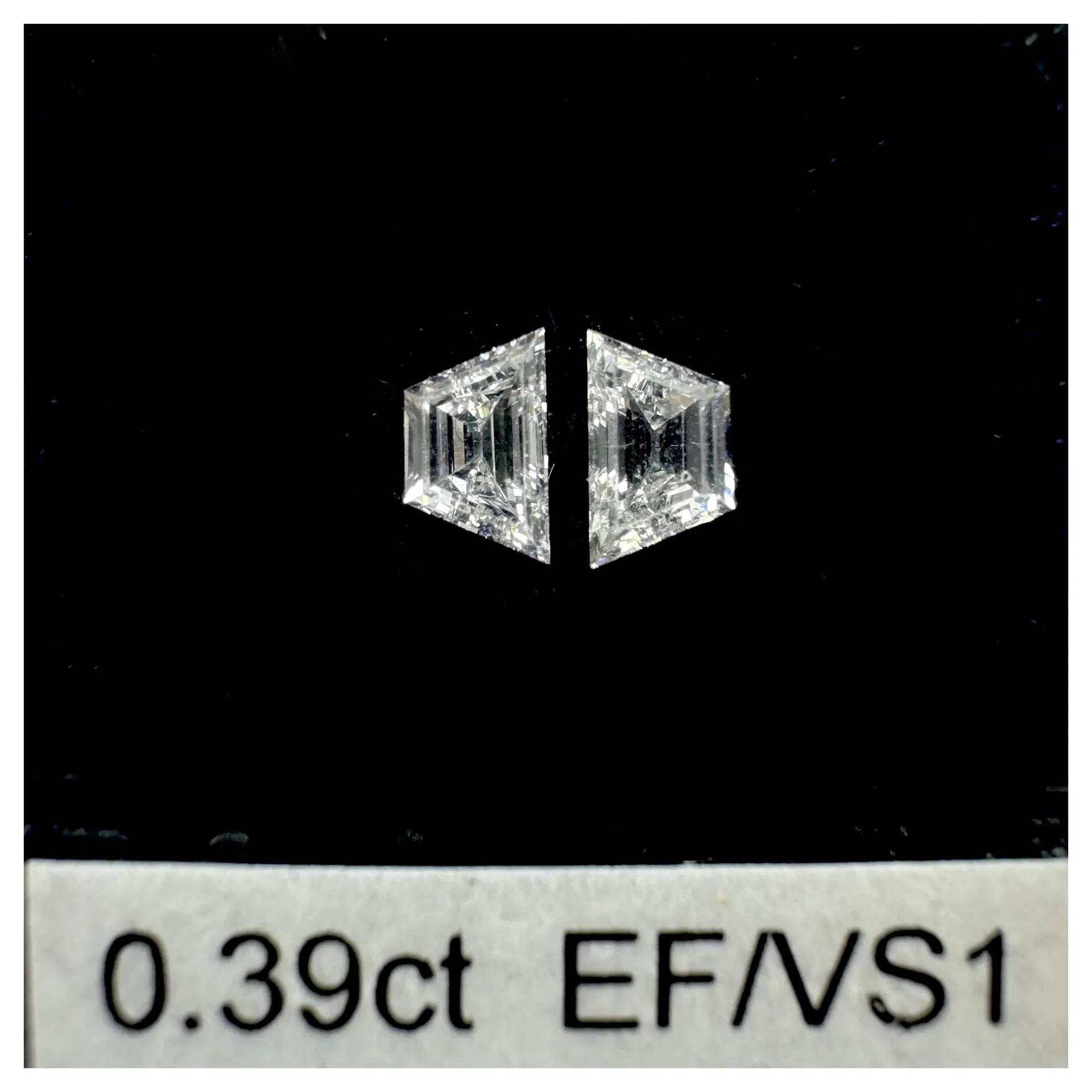 0.39ct matched pair step trapezoid LAB