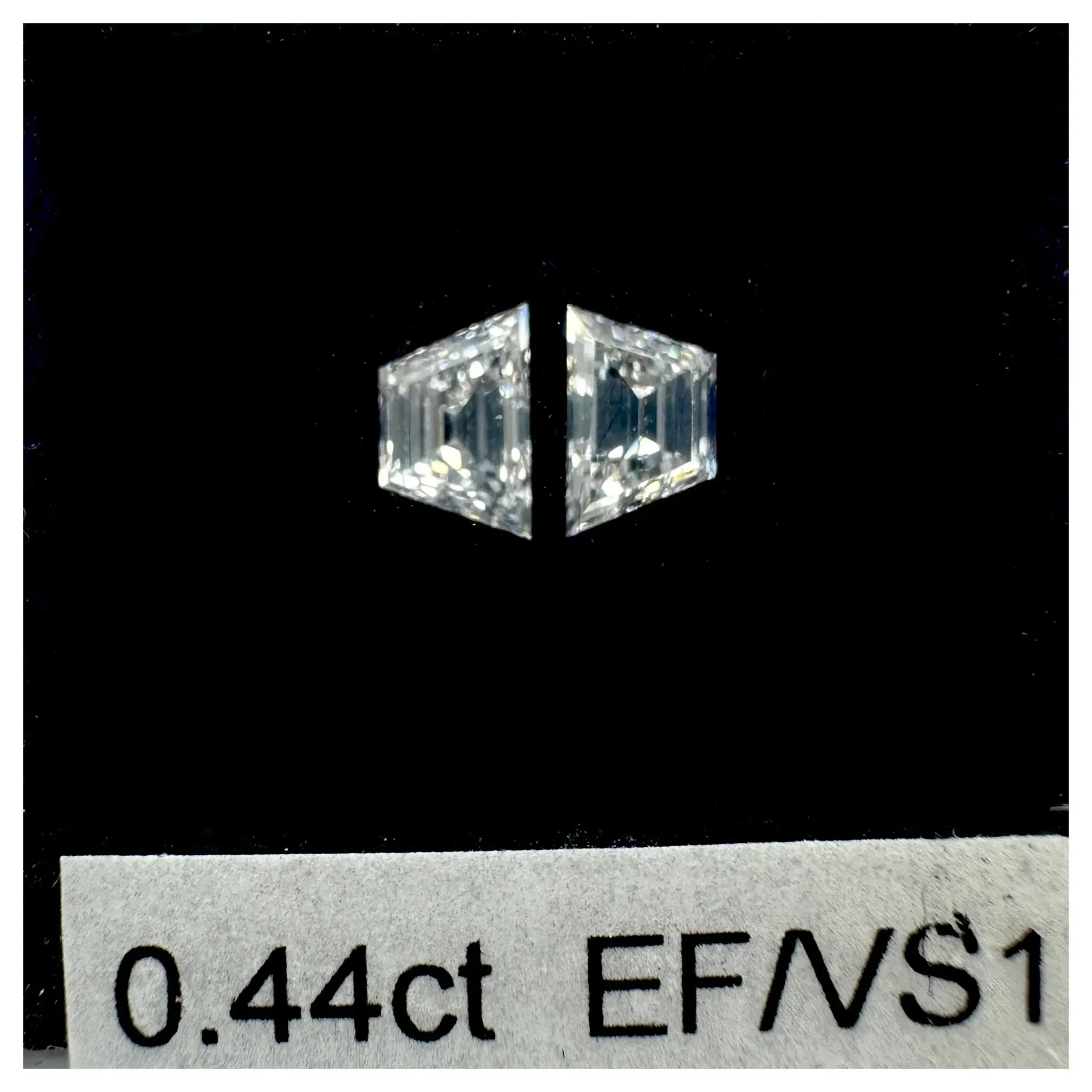 0.44ct matched pair step trapezoid LAB