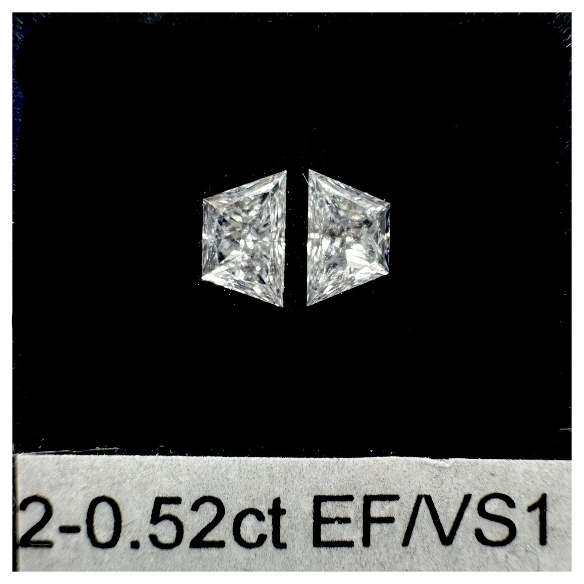 0.52ct matched pair brilliant trapezoid LAB
