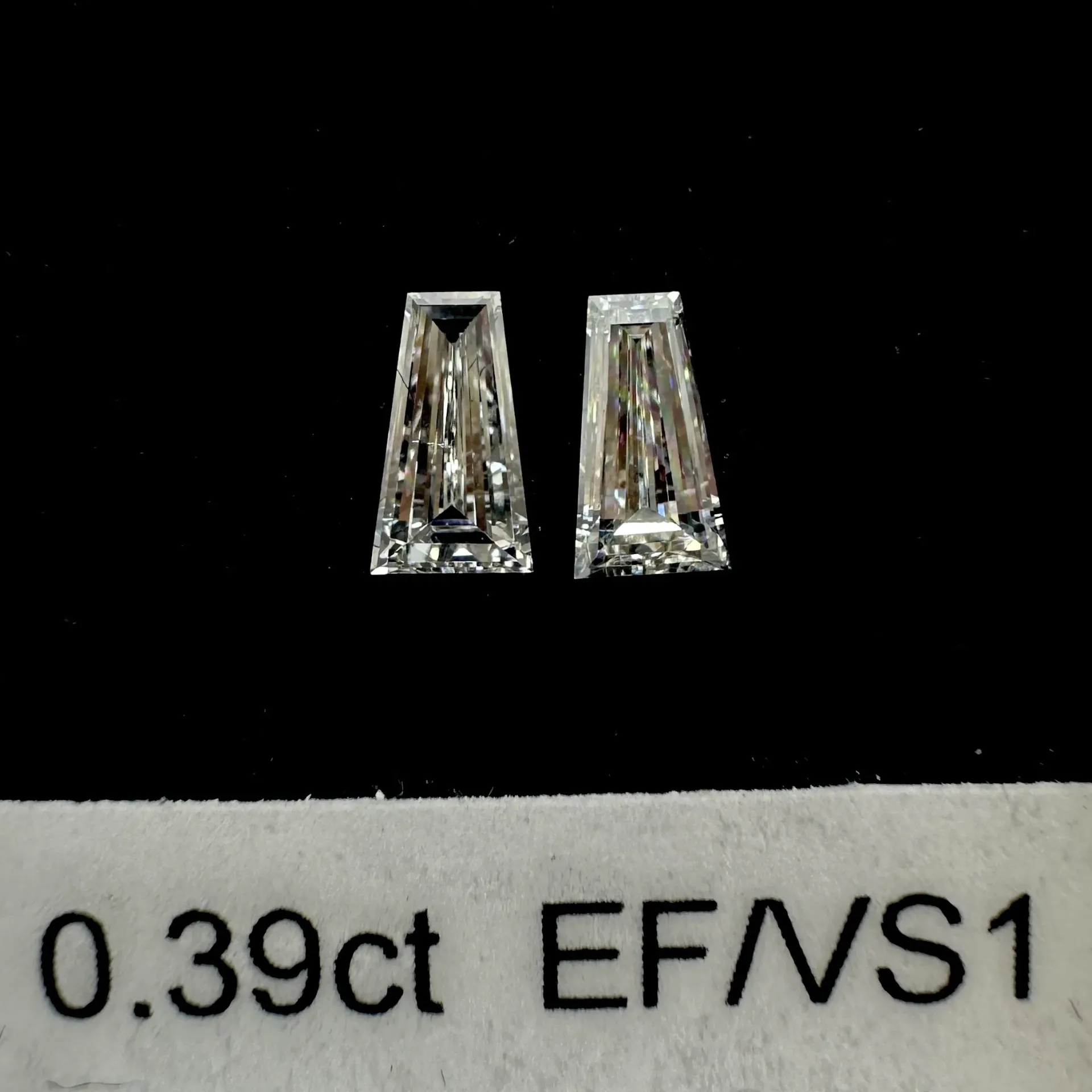 0.39ct matched pair taper baguettes