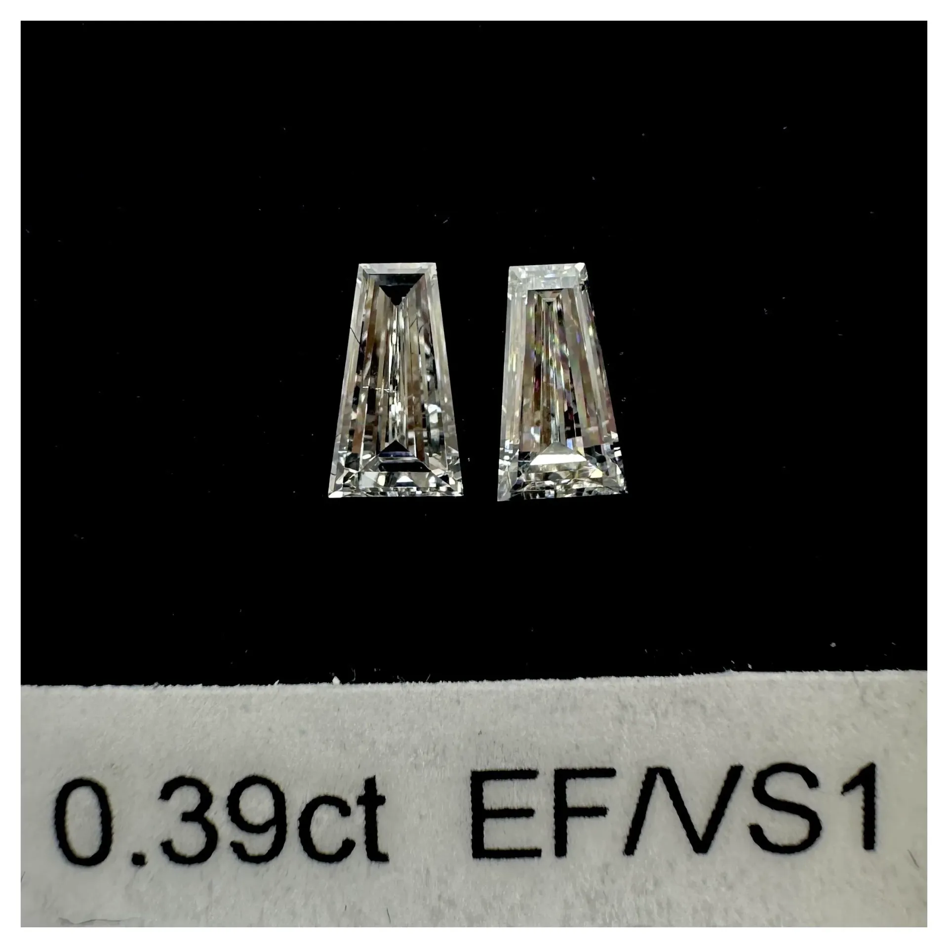 0.39ct matched pair taper baguettes