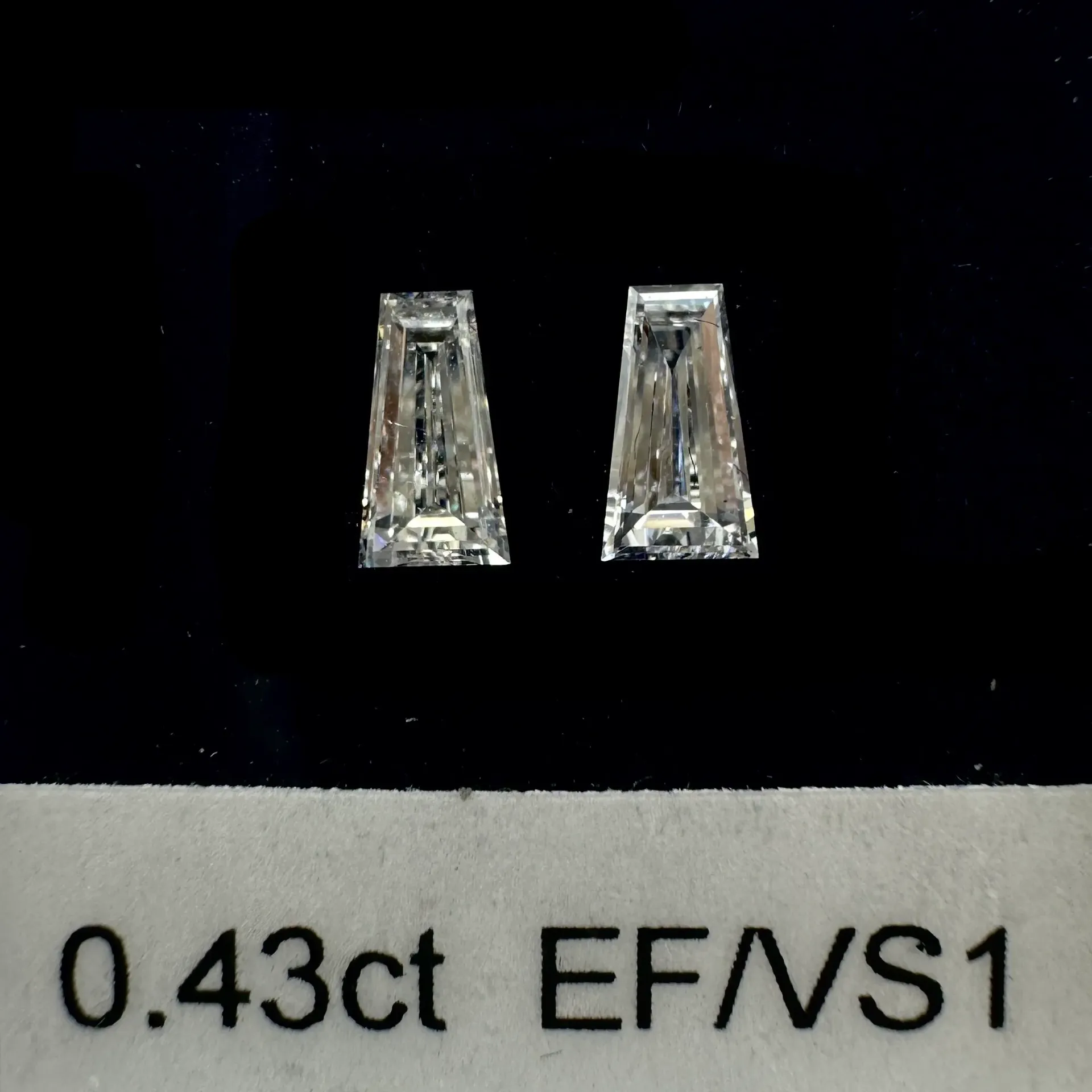 0.43ct matched pair taper baguettes
