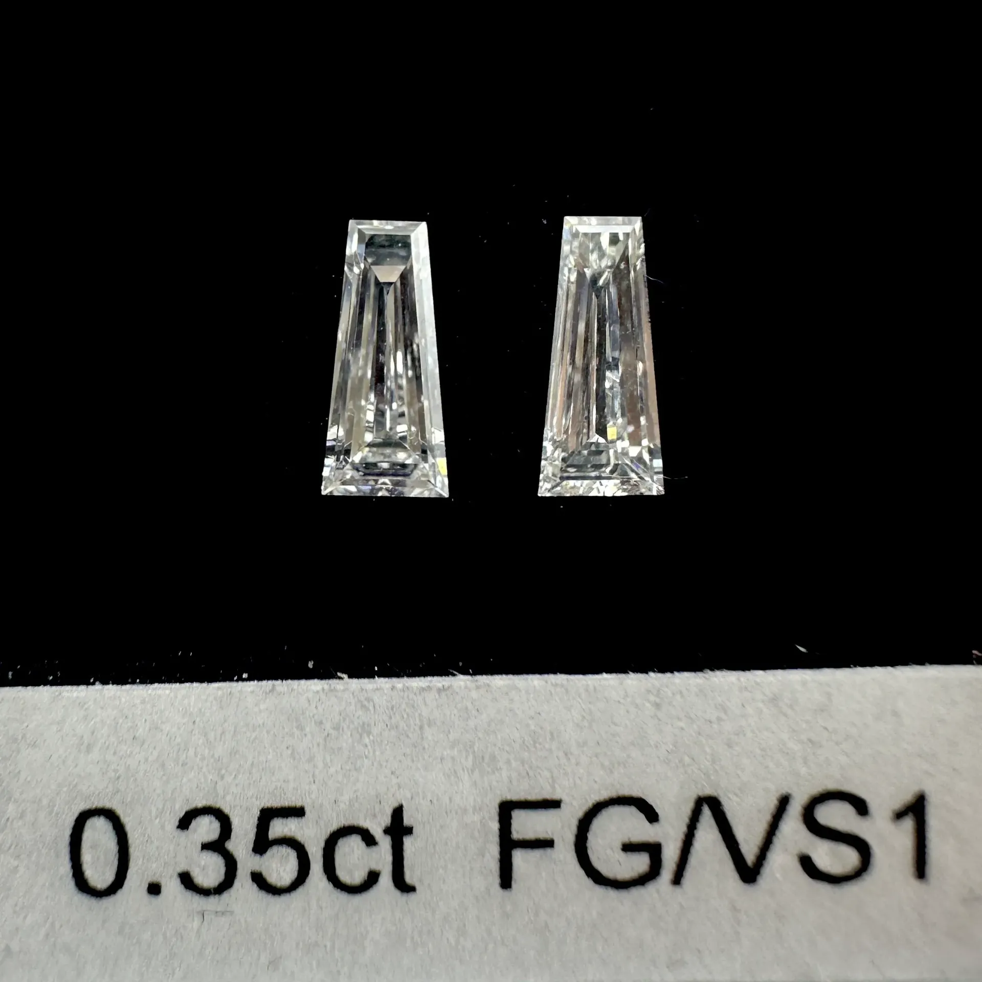 0.35ct matched pair taper baguettes
