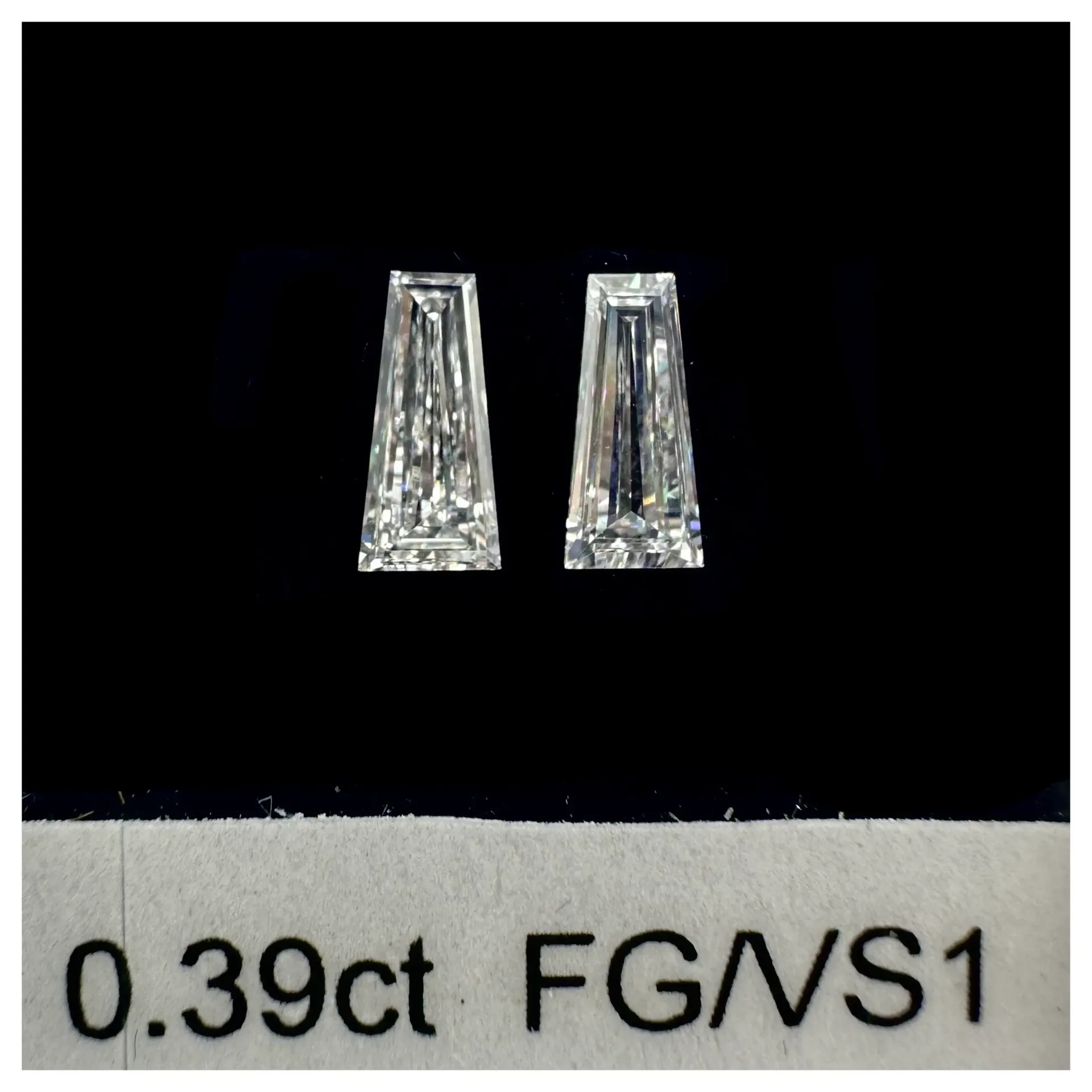 0.39ct matched pair taper baguettes