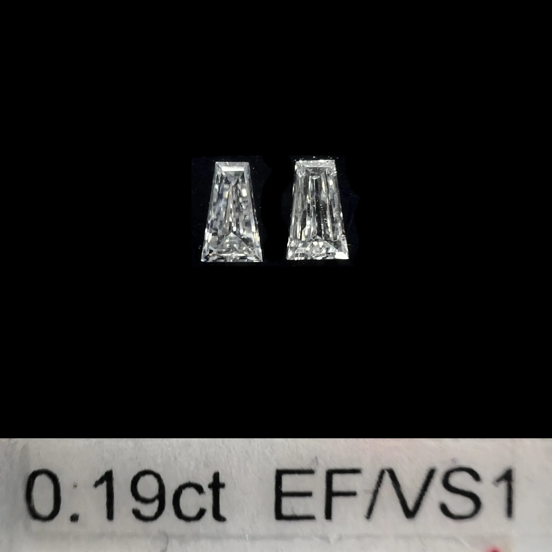 0.19ct matched pair taper baguette LAB
