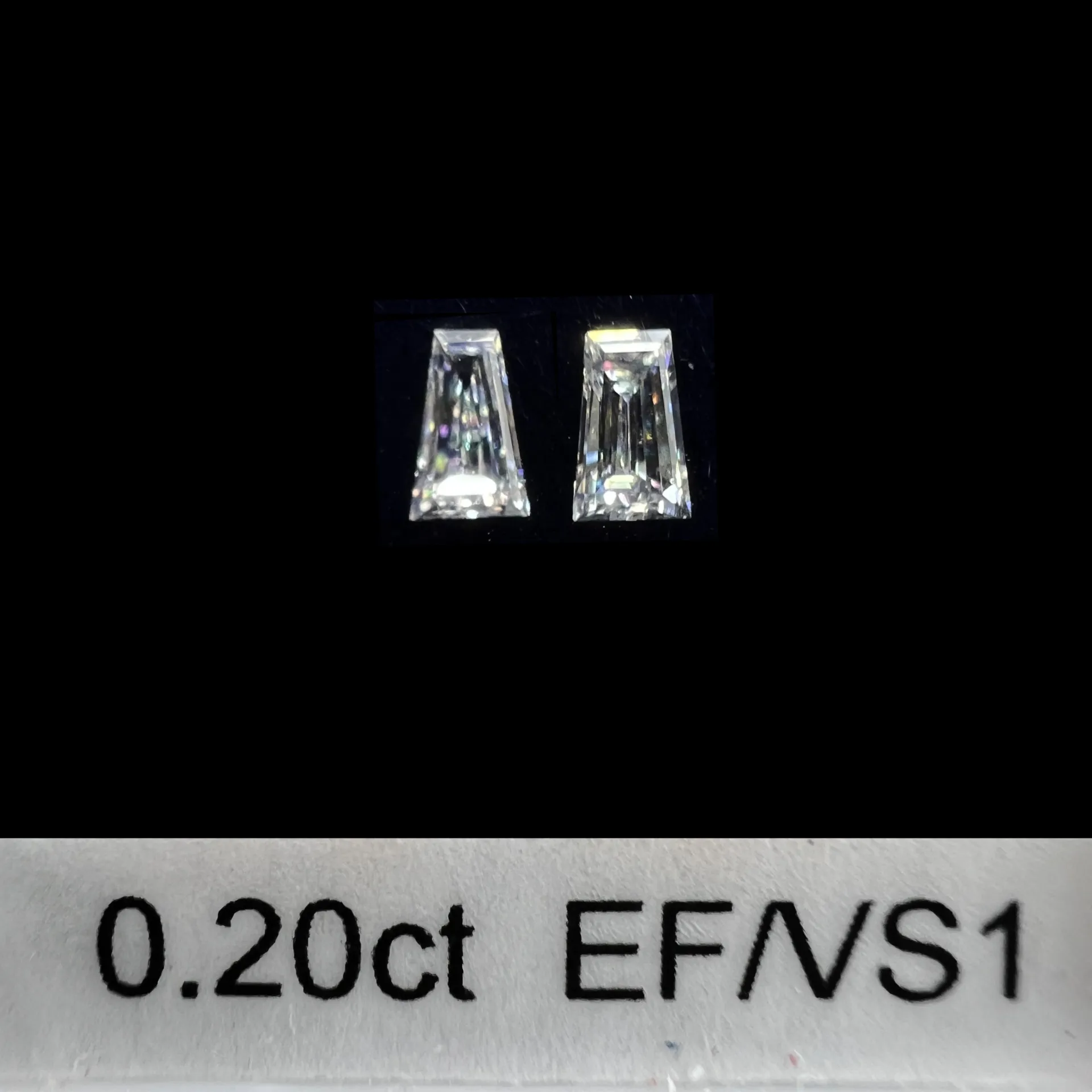 0.20ct matched pair taper baguette LAB