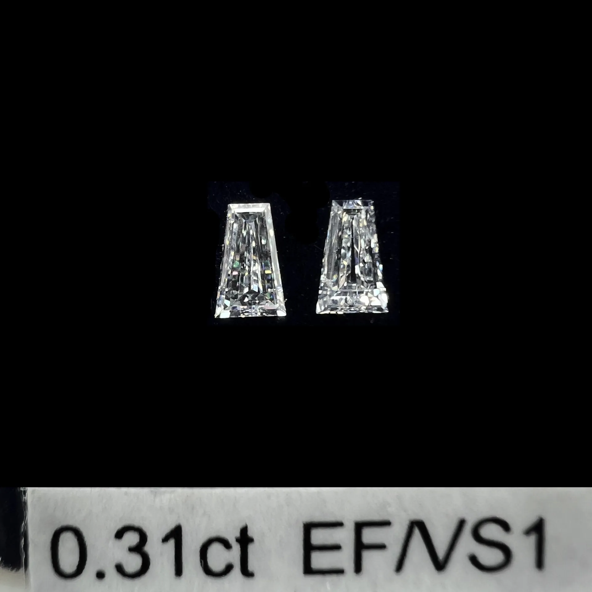 0.31ct matched pair taper baguette LAB