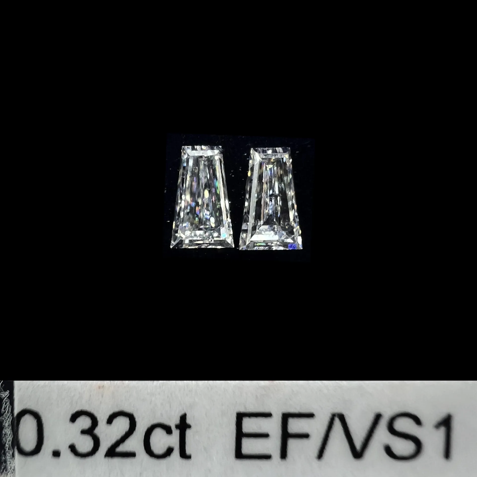 0.32ct matched pair taper baguette LAB