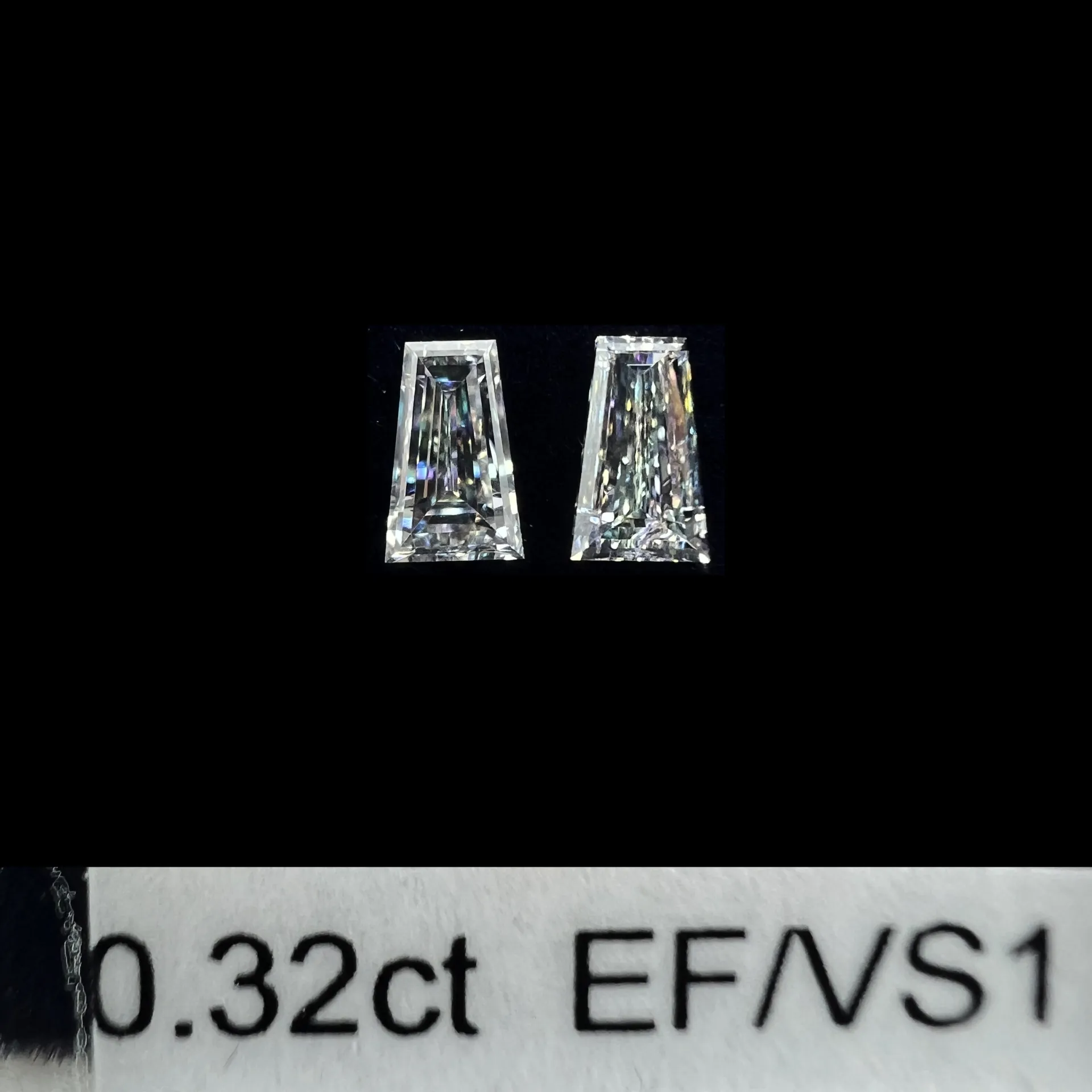 0.32ct matched pair taper baguette LAB