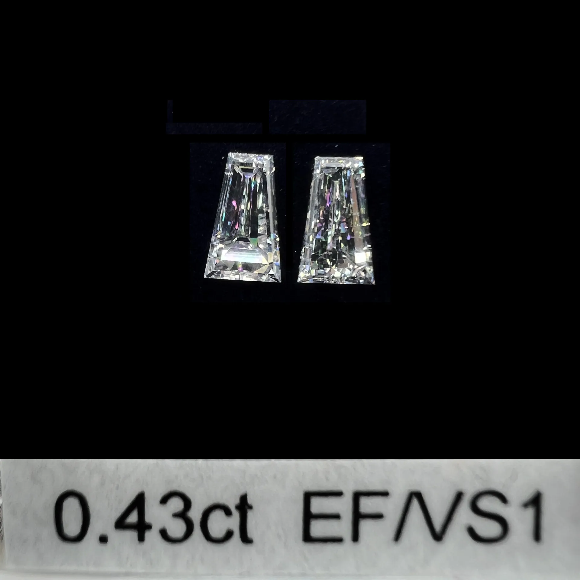 0.43ct matched pair taper baguette LAB