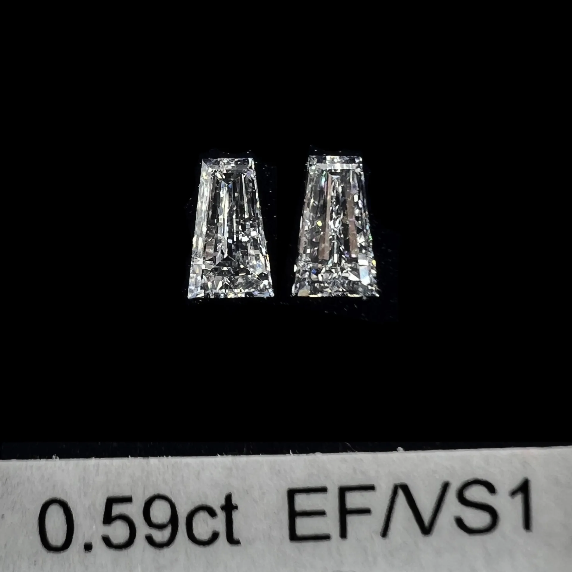 0.59ct matched pair taper baguette LAB