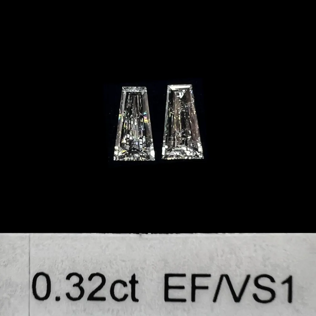 0.32ct matched pair taper baguette