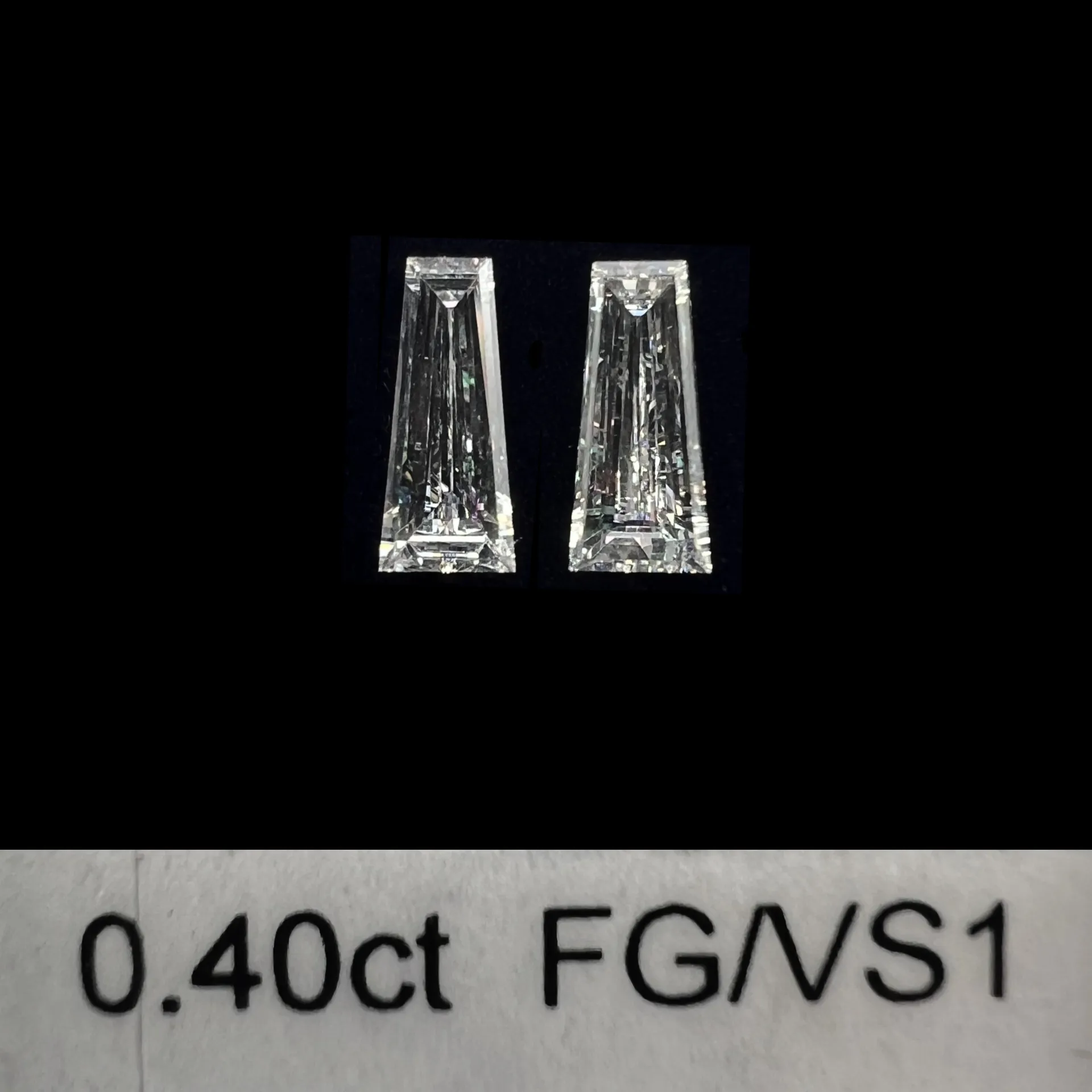0.40ct matched pair taper baguette