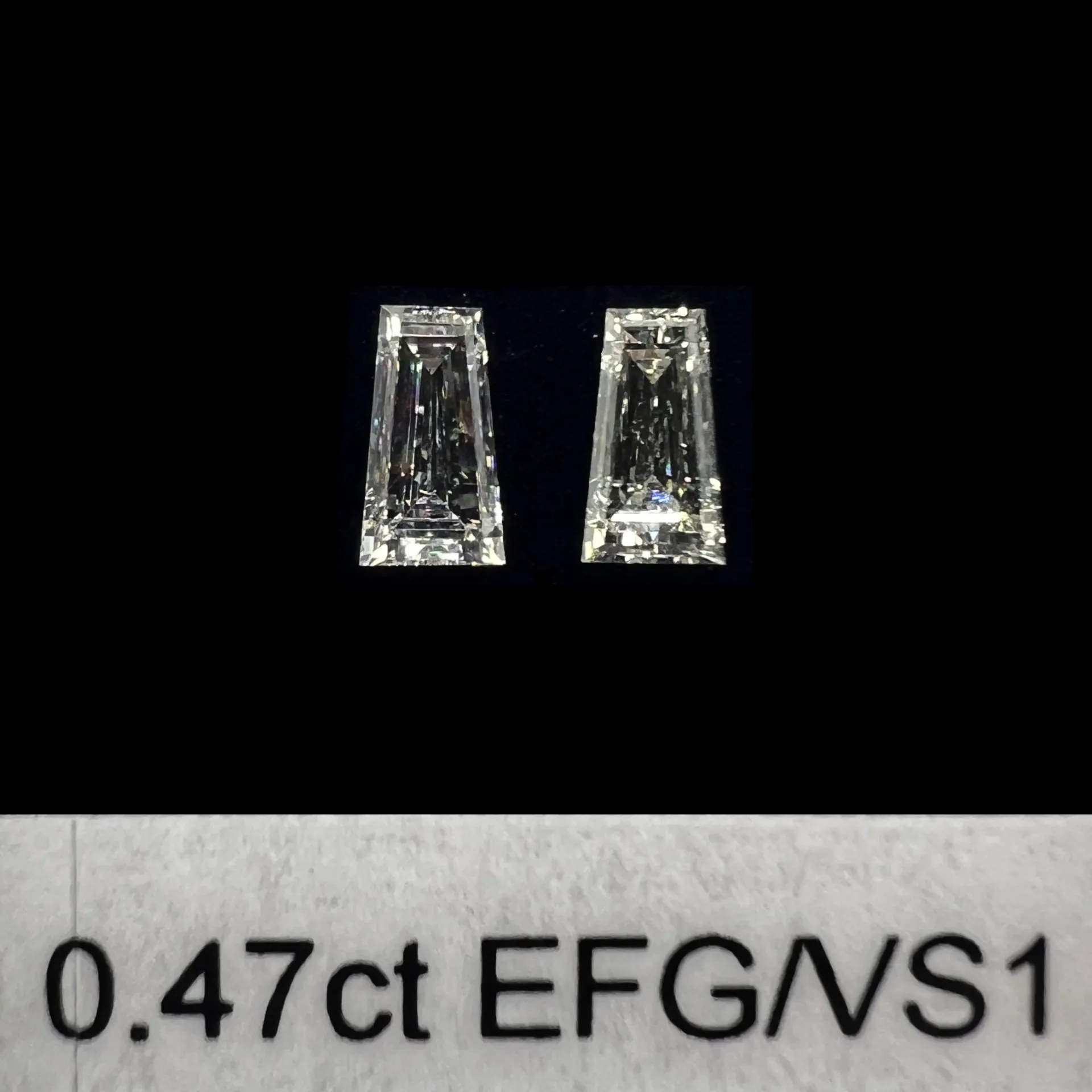 0.47ct matched pair taper baguette