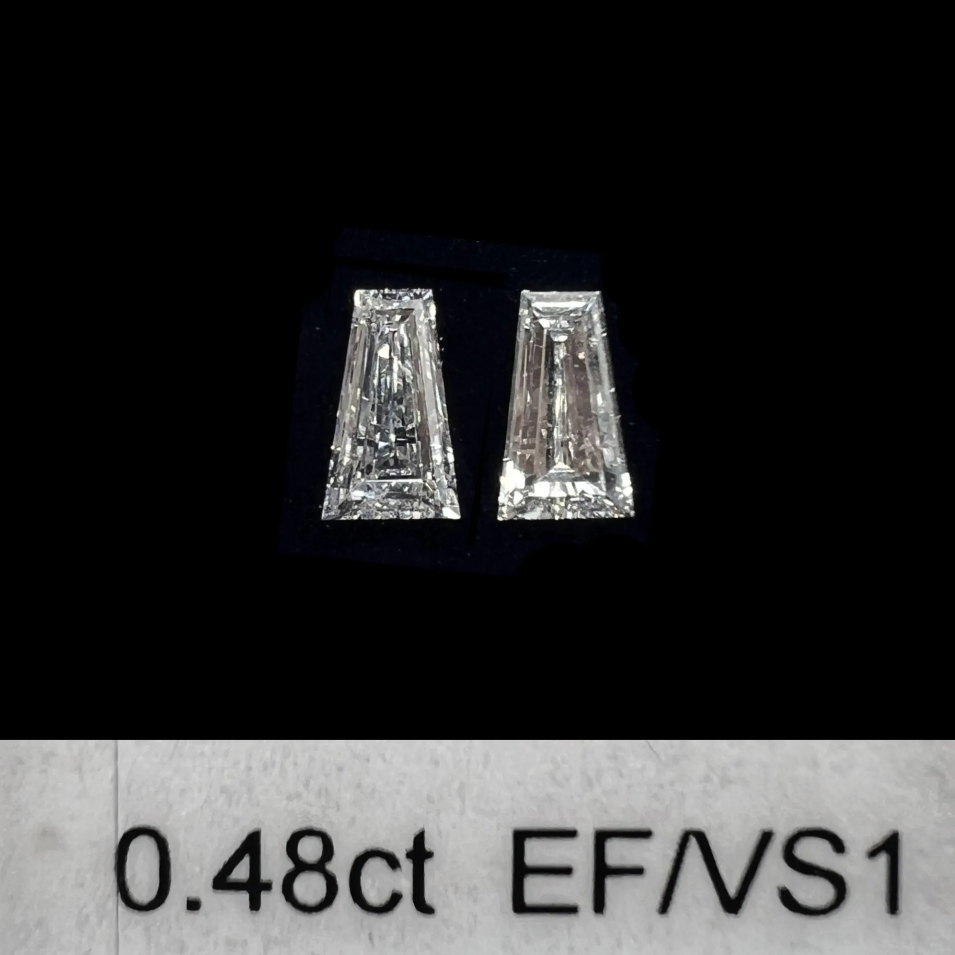 0.48ct matched pair taper baguette